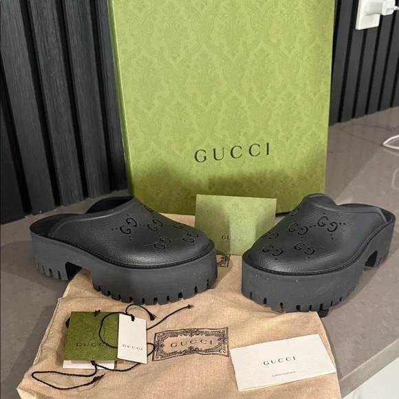 Gucci GG Black rubber Women's Platform Clogs ๐ค๐ค๐ค - Picture 11 of 12